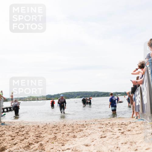 21.06.2026 - Viking Triathlon Michael Strokosch http://msf.ph/oto/9827885 21.06.2026 10:47:55 Schwimmen 60, 574 meine-sportfotos.de