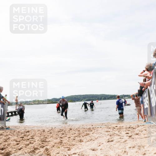 21.06.2026 - Viking Triathlon Michael Strokosch http://msf.ph/oto/9827889 21.06.2026 10:47:56 Schwimmen 60, 574 meine-sportfotos.de