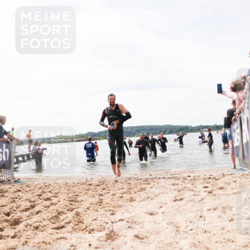 21.06.2026 - Viking Triathlon Michael Strokosch http://msf.ph/oto/9827987 21.06.2026 10:48:29 Schwimmen 101, 185, 207, 306, 495, 662 meine-sportfotos.de