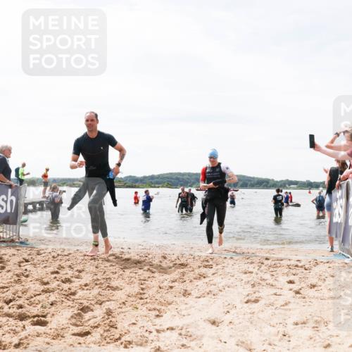 21.06.2026 - Viking Triathlon Michael Strokosch http://msf.ph/oto/9828030 21.06.2026 10:48:43 Schwimmen 181, 209 meine-sportfotos.de