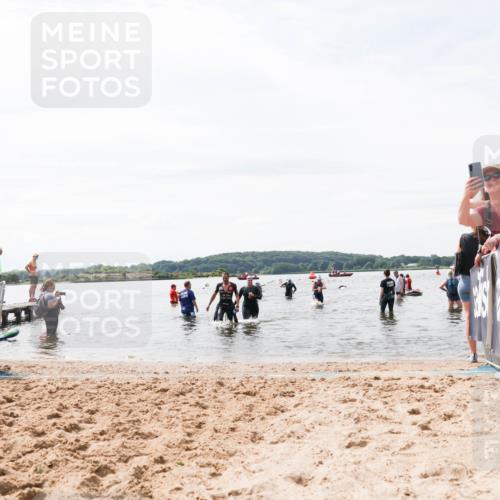 21.06.2026 - Viking Triathlon Michael Strokosch http://msf.ph/oto/9828042 21.06.2026 10:48:47 Schwimmen 181, 209, 223, 409 meine-sportfotos.de