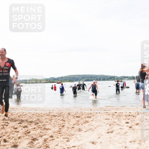 21.06.2026 - Viking Triathlon Michael Strokosch http://msf.ph/oto/9828072 21.06.2026 10:48:57 Schwimmen 223, 378, 409, 549 meine-sportfotos.de