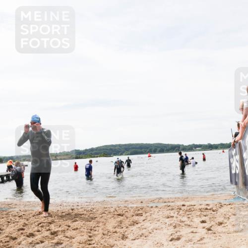 21.06.2026 - Viking Triathlon Michael Strokosch http://msf.ph/oto/9828339 21.06.2026 10:50:29 Schwimmen 78, 250, 254, 261, 382, 603, 605 meine-sportfotos.de