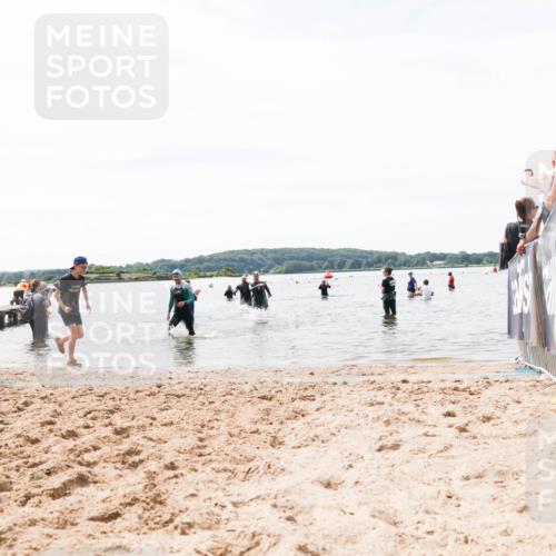 21.06.2026 - Viking Triathlon Michael Strokosch http://msf.ph/oto/9828372 21.06.2026 10:50:40 Schwimmen 261 meine-sportfotos.de