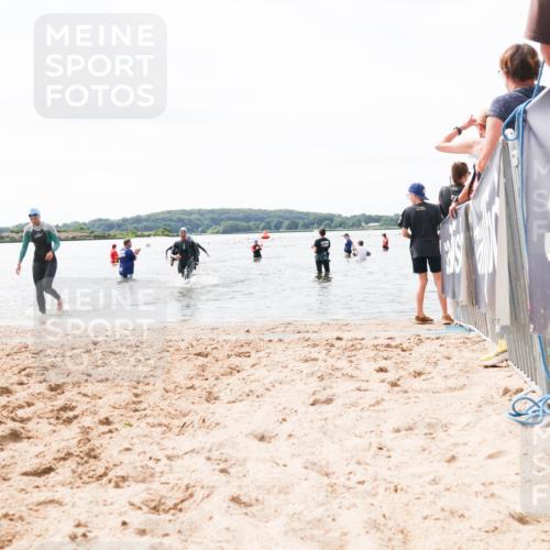 21.06.2026 - Viking Triathlon Michael Strokosch http://msf.ph/oto/9828379 21.06.2026 10:50:43 Schwimmen 57, 295, 416 meine-sportfotos.de
