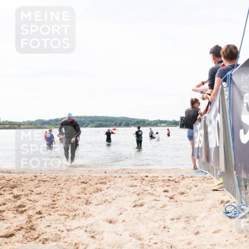 21.06.2026 - Viking Triathlon Michael Strokosch http://msf.ph/oto/9828401 21.06.2026 10:50:50 Schwimmen 57, 295, 416 meine-sportfotos.de