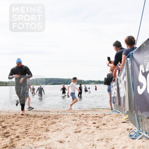 21.06.2026 - Viking Triathlon Michael Strokosch http://msf.ph/oto/9828407 21.06.2026 10:50:52 Schwimmen 57, 295, 416 meine-sportfotos.de