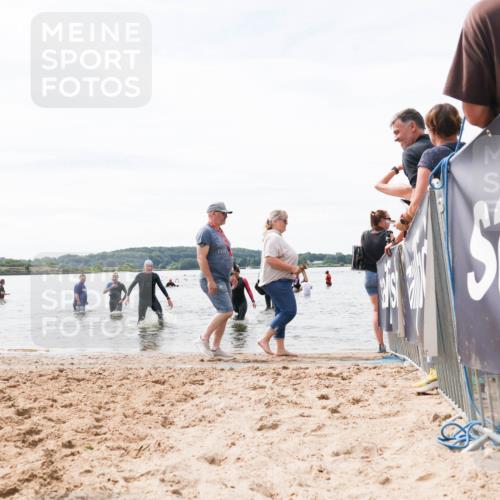 21.06.2026 - Viking Triathlon Michael Strokosch http://msf.ph/oto/9828422 21.06.2026 10:50:57 Schwimmen 57, 66, 76, 184 meine-sportfotos.de