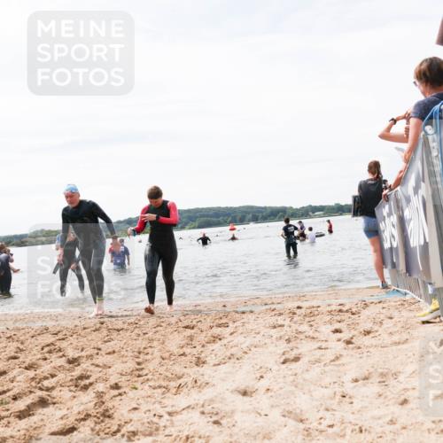 21.06.2026 - Viking Triathlon Michael Strokosch http://msf.ph/oto/9828439 21.06.2026 10:51:03 Schwimmen 66, 76, 184 meine-sportfotos.de