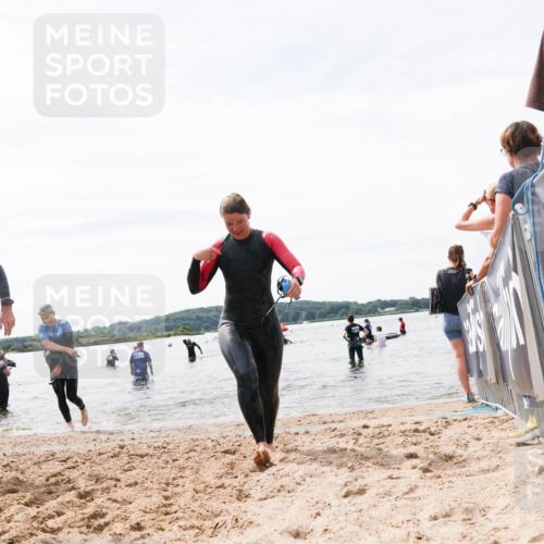 21.06.2026 - Viking Triathlon Michael Strokosch http://msf.ph/oto/9828444 21.06.2026 10:51:05 Schwimmen 66, 76, 184 meine-sportfotos.de