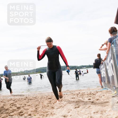21.06.2026 - Viking Triathlon Michael Strokosch http://msf.ph/oto/9828445 21.06.2026 10:51:05 Schwimmen 66, 76, 184 meine-sportfotos.de