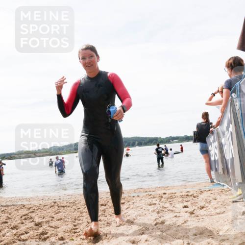 21.06.2026 - Viking Triathlon Michael Strokosch http://msf.ph/oto/9828447 21.06.2026 10:51:06 Schwimmen 66, 76, 184 meine-sportfotos.de