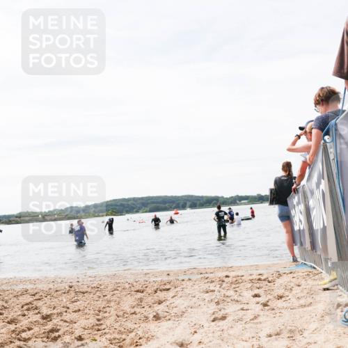 21.06.2026 - Viking Triathlon Michael Strokosch http://msf.ph/oto/9828451 21.06.2026 10:51:07 Schwimmen 66, 76, 184 meine-sportfotos.de