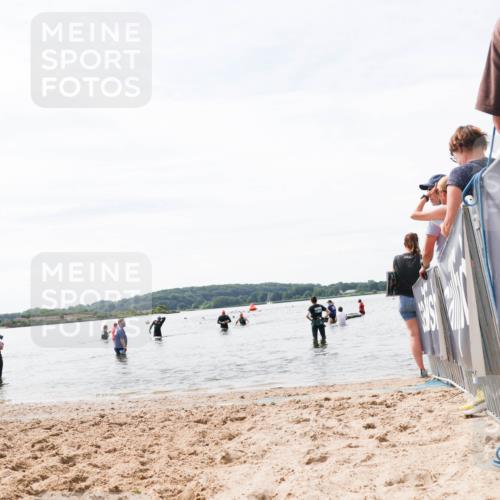 21.06.2026 - Viking Triathlon Michael Strokosch http://msf.ph/oto/9828453 21.06.2026 10:51:08 Schwimmen 66, 76, 184 meine-sportfotos.de