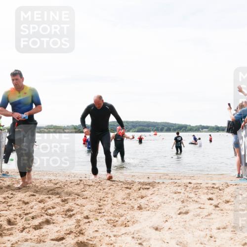 21.06.2026 - Viking Triathlon Michael Strokosch http://msf.ph/oto/9828526 21.06.2026 10:51:32 Schwimmen 335, 609, 628 meine-sportfotos.de