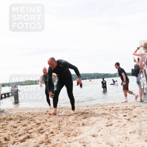 21.06.2026 - Viking Triathlon Michael Strokosch http://msf.ph/oto/9828534 21.06.2026 10:51:35 Schwimmen 335, 609, 628 meine-sportfotos.de