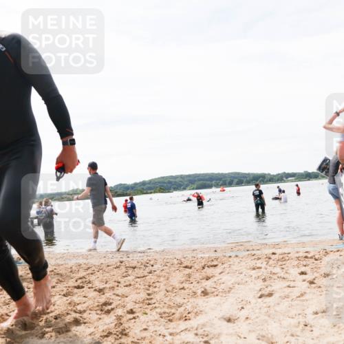 21.06.2026 - Viking Triathlon Michael Strokosch http://msf.ph/oto/9828541 21.06.2026 10:51:37 Schwimmen 609, 628 meine-sportfotos.de
