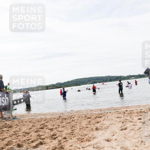 21.06.2026 - Viking Triathlon Michael Strokosch http://msf.ph/oto/9828553 21.06.2026 10:51:41 Schwimmen 609 meine-sportfotos.de