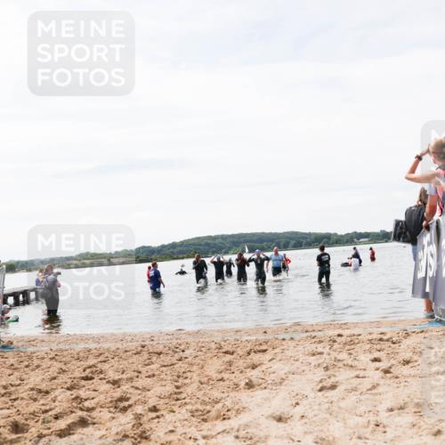21.06.2026 - Viking Triathlon Michael Strokosch http://msf.ph/oto/9828602 21.06.2026 10:51:58 Schwimmen 642 meine-sportfotos.de