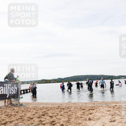 21.06.2026 - Viking Triathlon Michael Strokosch http://msf.ph/oto/9828612 21.06.2026 10:52:01 Schwimmen 362, 512, 642 meine-sportfotos.de