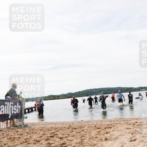 21.06.2026 - Viking Triathlon Michael Strokosch http://msf.ph/oto/9828615 21.06.2026 10:52:02 Schwimmen 252, 362, 512 meine-sportfotos.de