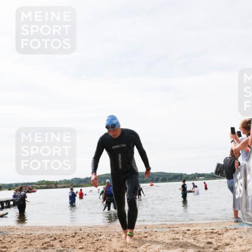 21.06.2026 - Viking Triathlon Michael Strokosch http://msf.ph/oto/9828788 21.06.2026 10:53:01 Schwimmen 385, 532, 661 meine-sportfotos.de