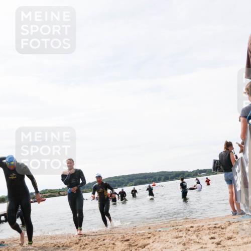 21.06.2026 - Viking Triathlon Michael Strokosch http://msf.ph/oto/9828843 21.06.2026 10:53:19 Schwimmen 307, 433, 471, 564, 622 meine-sportfotos.de