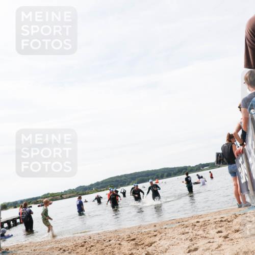 21.06.2026 - Viking Triathlon Michael Strokosch http://msf.ph/oto/9828861 21.06.2026 10:53:25 Schwimmen 92, 283, 564, 622 meine-sportfotos.de