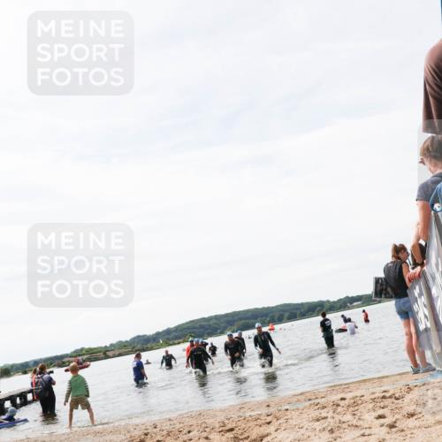21.06.2026 - Viking Triathlon Michael Strokosch http://msf.ph/oto/9828863 21.06.2026 10:53:26 Schwimmen 92, 283, 564 meine-sportfotos.de