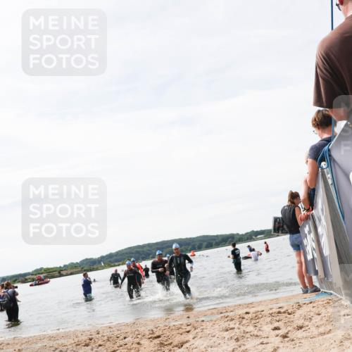 21.06.2026 - Viking Triathlon Michael Strokosch http://msf.ph/oto/9828871 21.06.2026 10:53:29 Schwimmen 59, 92, 283 meine-sportfotos.de
