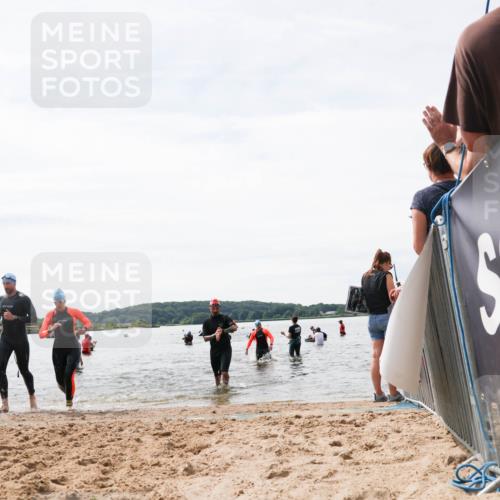 21.06.2026 - Viking Triathlon Michael Strokosch http://msf.ph/oto/9828988 21.06.2026 10:54:07 Schwimmen 61, 190, 237, 257, 390, 515, 631 meine-sportfotos.de