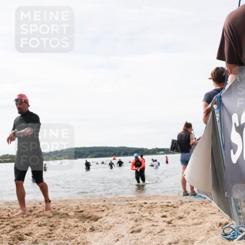 21.06.2026 - Viking Triathlon Michael Strokosch http://msf.ph/oto/9829002 21.06.2026 10:54:12 Schwimmen 61, 190, 237, 390, 631 meine-sportfotos.de