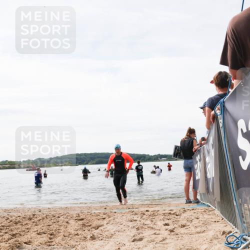 21.06.2026 - Viking Triathlon Michael Strokosch http://msf.ph/oto/9829011 21.06.2026 10:54:15 Schwimmen 237, 631 meine-sportfotos.de