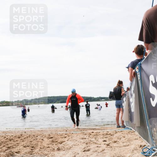 21.06.2026 - Viking Triathlon Michael Strokosch http://msf.ph/oto/9829012 21.06.2026 10:54:15 Schwimmen 237, 631 meine-sportfotos.de