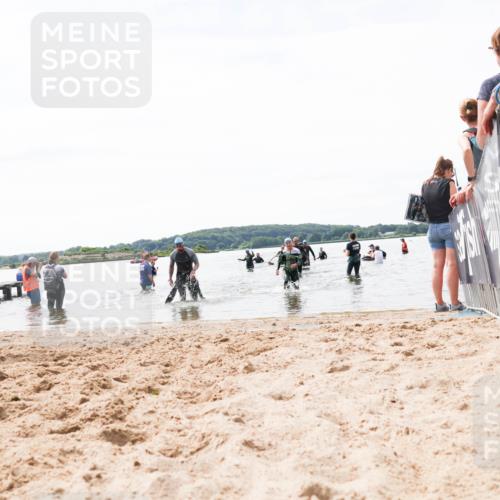 21.06.2026 - Viking Triathlon Michael Strokosch http://msf.ph/oto/9829048 21.06.2026 10:54:27 Schwimmen 427, 557 meine-sportfotos.de