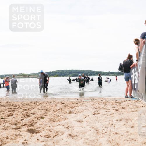 21.06.2026 - Viking Triathlon Michael Strokosch http://msf.ph/oto/9829052 21.06.2026 10:54:29 Schwimmen 427, 557 meine-sportfotos.de