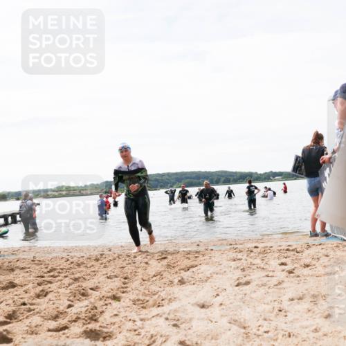 21.06.2026 - Viking Triathlon Michael Strokosch http://msf.ph/oto/9829065 21.06.2026 10:54:33 Schwimmen 413, 427, 557 meine-sportfotos.de