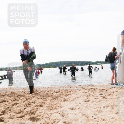 21.06.2026 - Viking Triathlon Michael Strokosch http://msf.ph/oto/9829068 21.06.2026 10:54:34 Schwimmen 413, 427, 557 meine-sportfotos.de