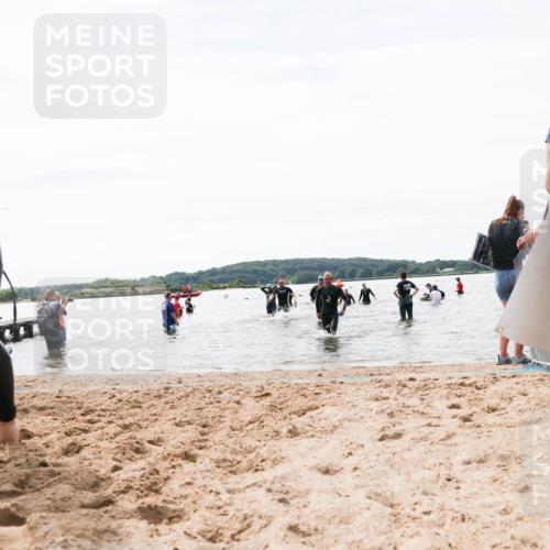 21.06.2026 - Viking Triathlon Michael Strokosch http://msf.ph/oto/9829071 21.06.2026 10:54:35 Schwimmen 413, 427, 557, 613 meine-sportfotos.de