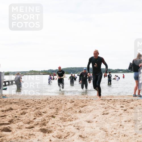 21.06.2026 - Viking Triathlon Michael Strokosch http://msf.ph/oto/9829093 21.06.2026 10:54:42 Schwimmen 413, 504, 613 meine-sportfotos.de