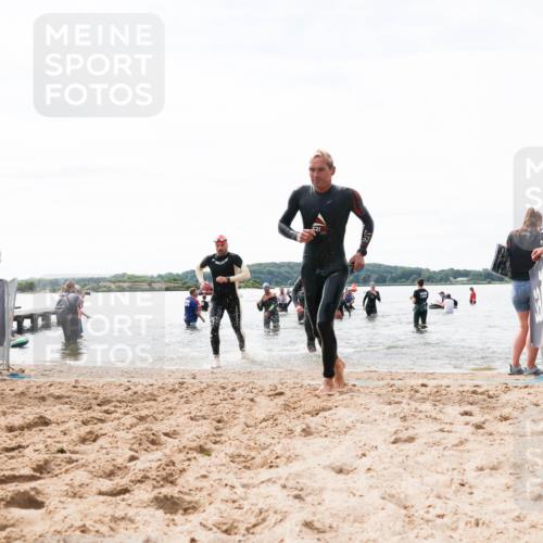 21.06.2026 - Viking Triathlon Michael Strokosch http://msf.ph/oto/9829095 21.06.2026 10:54:43 Schwimmen 413, 504, 613 meine-sportfotos.de