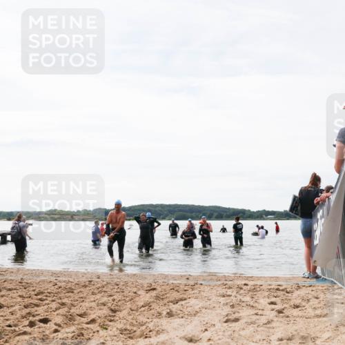 21.06.2026 - Viking Triathlon Michael Strokosch http://msf.ph/oto/9829116 21.06.2026 10:54:50 Schwimmen 52, 244, 275, 347, 424, 504, 613 meine-sportfotos.de
