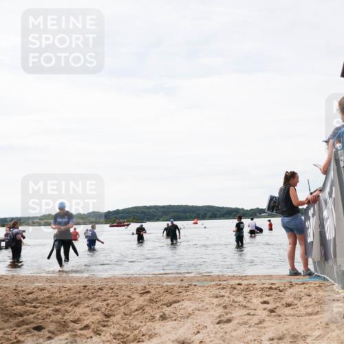 21.06.2026 - Viking Triathlon Michael Strokosch http://msf.ph/oto/9829233 21.06.2026 10:55:29 Schwimmen 305, 344, 561 meine-sportfotos.de