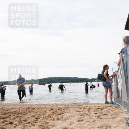 21.06.2026 - Viking Triathlon Michael Strokosch http://msf.ph/oto/9829234 21.06.2026 10:55:29 Schwimmen 305, 344, 561 meine-sportfotos.de