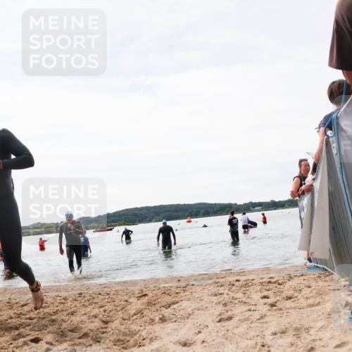 21.06.2026 - Viking Triathlon Michael Strokosch http://msf.ph/oto/9829275 21.06.2026 10:55:43 Schwimmen 81, 417 meine-sportfotos.de