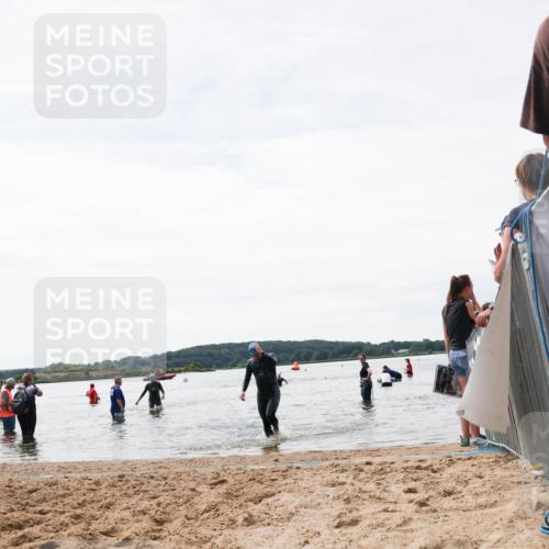 21.06.2026 - Viking Triathlon Michael Strokosch http://msf.ph/oto/9829293 21.06.2026 10:55:50 Schwimmen 77, 81 meine-sportfotos.de