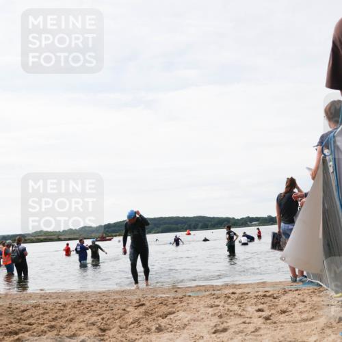 21.06.2026 - Viking Triathlon Michael Strokosch http://msf.ph/oto/9829299 21.06.2026 10:55:52 Schwimmen 77, 264 meine-sportfotos.de