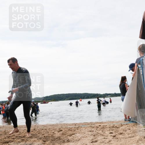 21.06.2026 - Viking Triathlon Michael Strokosch http://msf.ph/oto/9829312 21.06.2026 10:55:56 Schwimmen 77, 264 meine-sportfotos.de