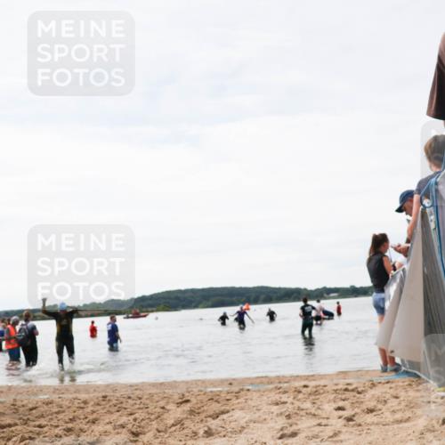21.06.2026 - Viking Triathlon Michael Strokosch http://msf.ph/oto/9829319 21.06.2026 10:55:58 Schwimmen 77, 264 meine-sportfotos.de
