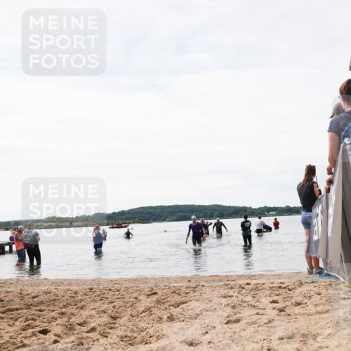 21.06.2026 - Viking Triathlon Michael Strokosch http://msf.ph/oto/9829345 21.06.2026 10:56:07 Schwimmen 117 meine-sportfotos.de